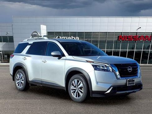 Certified 2023 Nissan Pathfinder SL AWD/4WD image 1