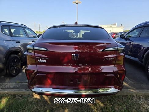 Used 2024 Buick Envista Avenir FWD image 3