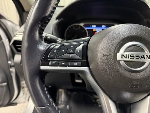 Used 2019 Nissan Altima 2.5 Platinum image 16