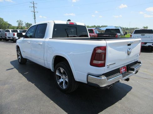Used 2019 RAM 1500 Laramie AWD/4WD image 9