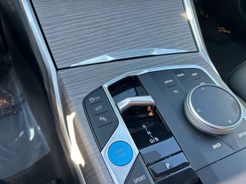 Used 2025 BMW i4 eDrive40 image 14