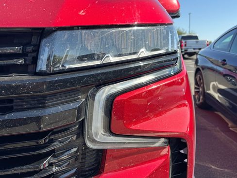 Used 2023 Chevrolet Suburban RST w/ Luxury Package RWD image 8