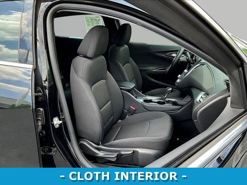 Used 2016 Chevrolet Malibu LT FWD image 29