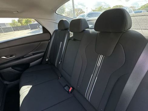 Used 2024 Hyundai Elantra SEL w/ Convenience Package FWD image 22