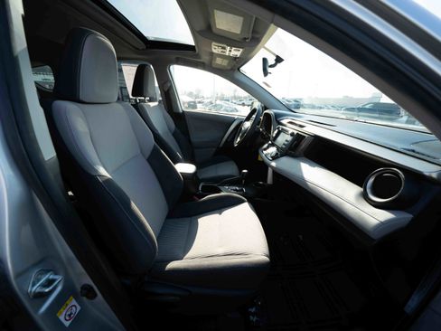 Used 2013 Toyota RAV4 XLE image 27