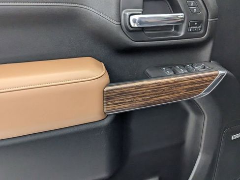 Used 2021 Chevrolet Silverado 3500 High Country image 27