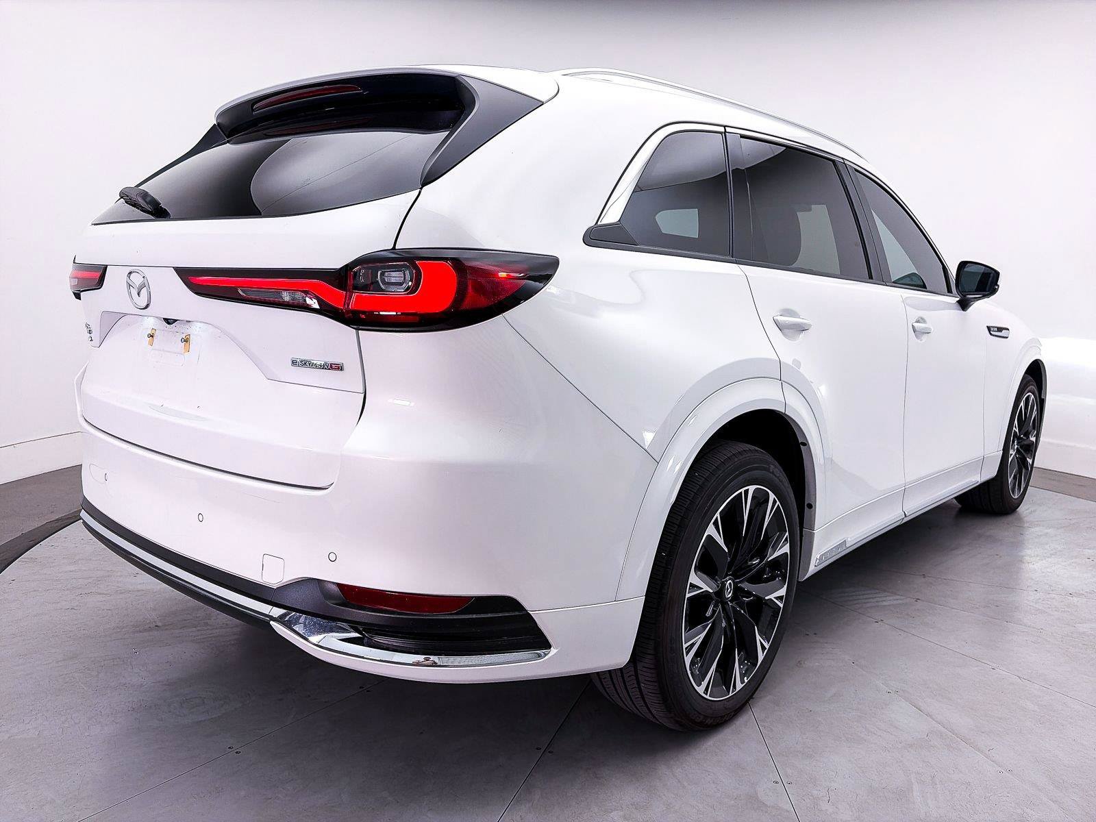 Certified 2026 MAZDA CX-90 3.3 Turbo S w/ Premium Plus AWD/4WD image 17