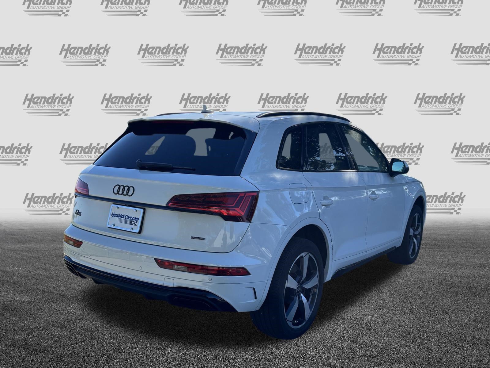 Used 2023 Audi Q5 2.0T Premium Plus w/ Premium Plus Package AWD/4WD image 10