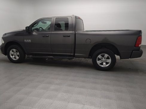 Used 2018 RAM 1500 Express AWD/4WD image 3