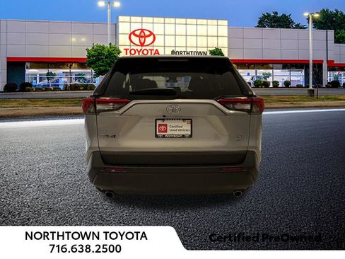Used 2023 Toyota RAV4 LE image 39