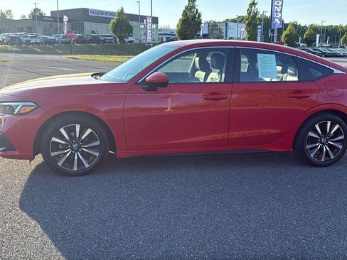 Used 2023 Honda Civic EX-L image 12