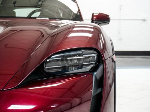 Used 2022 Porsche Taycan 4 Cross Turismo image 15