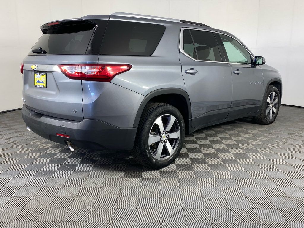 Used 2018 Chevrolet Traverse LT AWD/4WD image 9