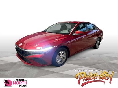 Used 2025 Hyundai Elantra SE