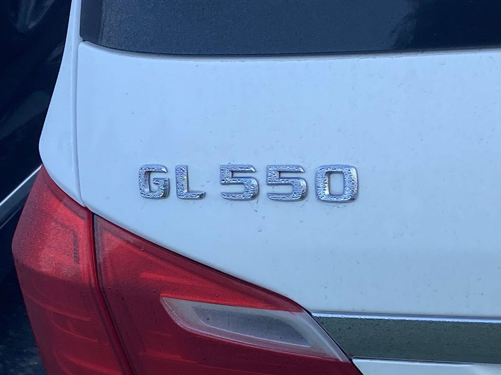 Used 2014 Mercedes-Benz GL 550 4MATIC image 12