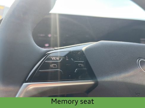 New 2025 Audi Q6 e-tron Premium image 9