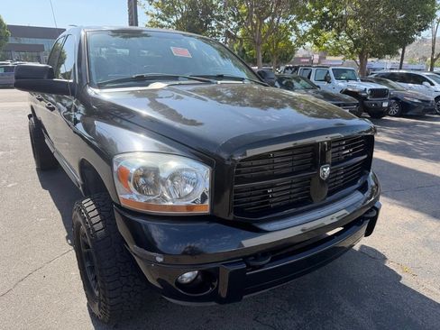 Used 2006 Dodge Ram 2500 Truck SLT RWD image 2