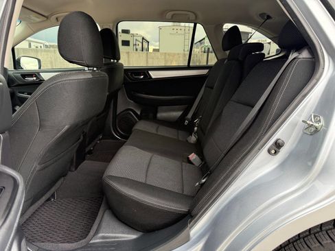 Used 2017 Subaru Outback 2.5i Premium AWD/4WD image 20
