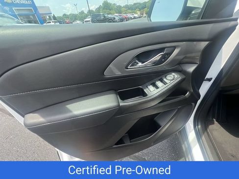 Certified 2023 Chevrolet Traverse LT FWD image 27