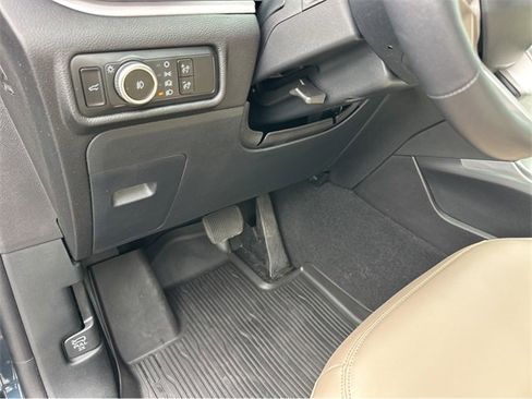 Certified 2024 Ford Explorer XLT w/ Equipment Group 202A image 32