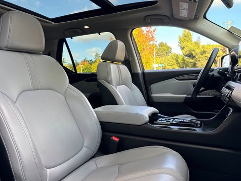 Used 2023 Honda Pilot Touring image 28