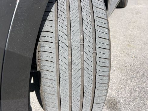 Used 2024 Genesis GV80 3.5T AWD/4WD image 30