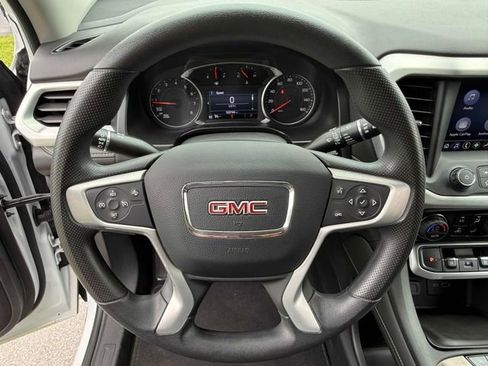Used 2021 GMC Acadia SLE w/ Driver Convenience Package FWD image 14