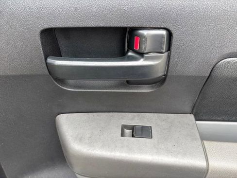 Used 2010 Toyota Tundra 4x4 CrewMax image 45