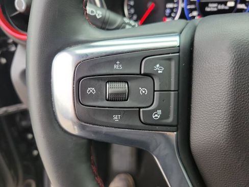 Used 2025 Chevrolet Blazer RS FWD image 27