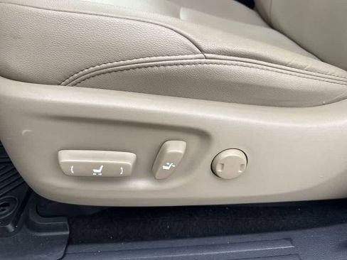 Used 2022 Toyota 4Runner SR5 Premium w/ Moonroof Package image 25