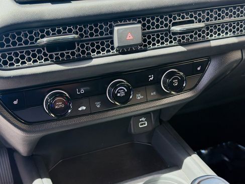 Certified 2025 Honda HR-V Sport image 14
