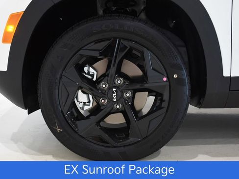 New 2026 Kia Seltos EX w/ EX Sunroof Package image 6
