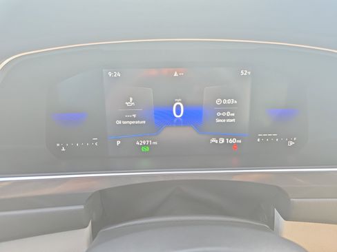 Used 2022 Volkswagen Tiguan SE image 17