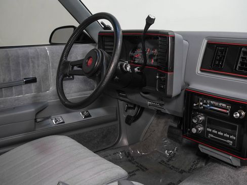 Used 1988 Chevrolet Monte Carlo SS RWD image 28