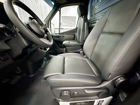 New 2026 Mercedes-Benz Sprinter 2500 image 21