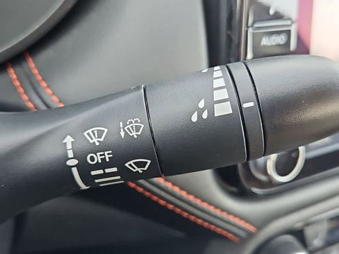 Used 2024 Nissan Versa SR image 26