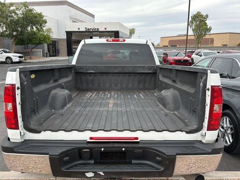 Used 2008 Chevrolet Silverado 3500 LT w/ EZ-Lift Tailgate Package RWD image 4