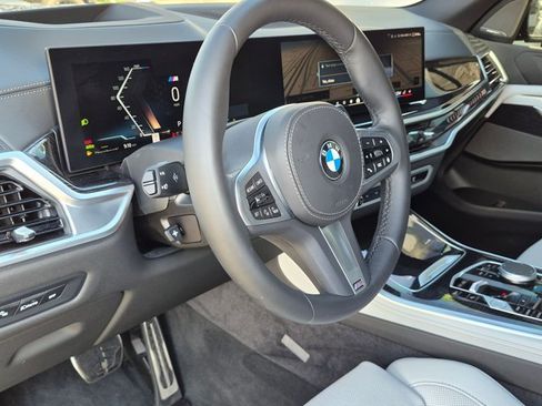 Used 2026 BMW X5 sDrive40i w/ M Sport Package RWD image 9