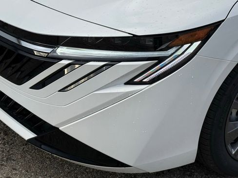New 2026 Nissan Sentra SL FWD image 9
