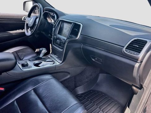 Used 2018 Jeep Grand Cherokee Limited w/ Luxury Group II AWD/4WD image 37