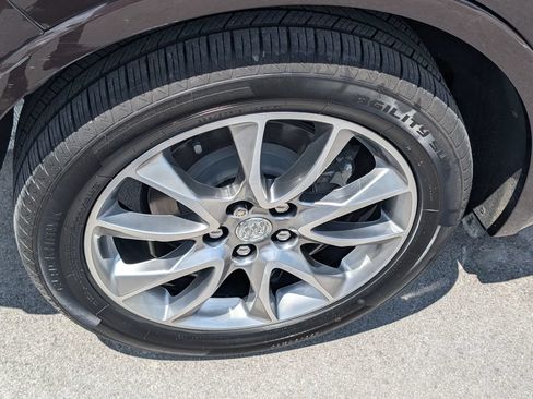 Used 2020 Buick Envision Essence w/ Experience Buick Package FWD image 23