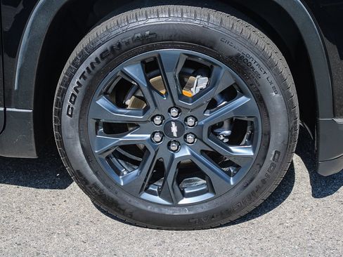 Used 2021 Chevrolet Traverse RS FWD image 9