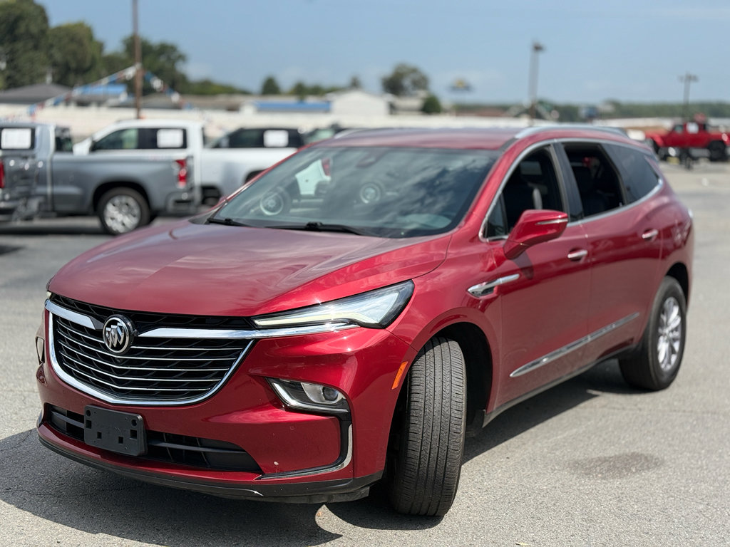 Used 2024 Buick Enclave Premium AWD/4WD image 3
