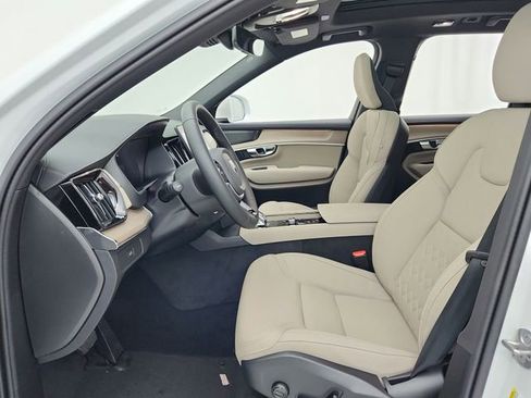 New 2026 Volvo XC90 B6 Plus w/ Protection Package Premier image 25