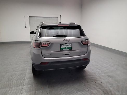 Used 2018 Jeep Compass Limited w/ Navigation Group AWD/4WD image 6