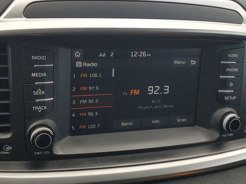 Used 2020 Kia Sorento L FWD image 26