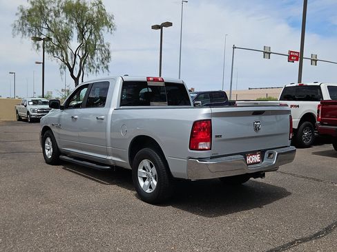 Used 2017 RAM 1500 Classic SLT RWD image 8