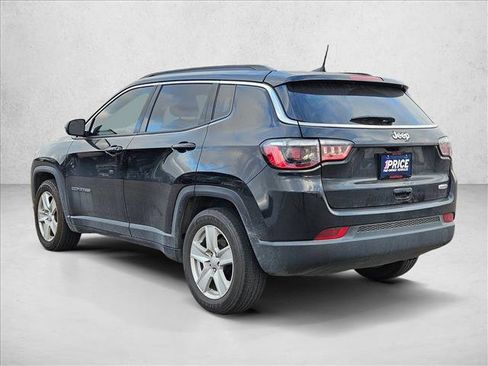 Used 2022 Jeep Compass Latitude image 9