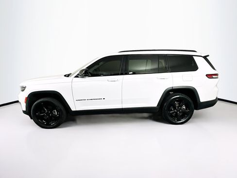 Used 2023 Jeep Grand Cherokee L Limited w/ Luxury Tech Group II image 4