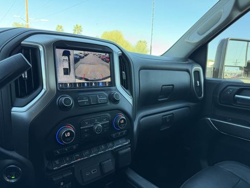 Used 2020 Chevrolet Silverado 2500 LTZ w/ LTZ Plus Package image 18